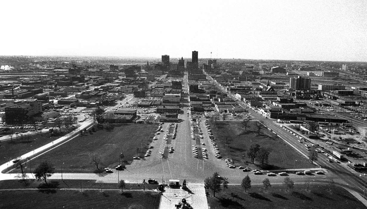 Des Moines, IA, Aerial Shots, history of Iowa, Lemberger, LeAnn, Main Streets & Town Squares, Iowa, Cities and Towns, neighborhood, parking lot, Businesses and Factories, park, downtown, Iowa History