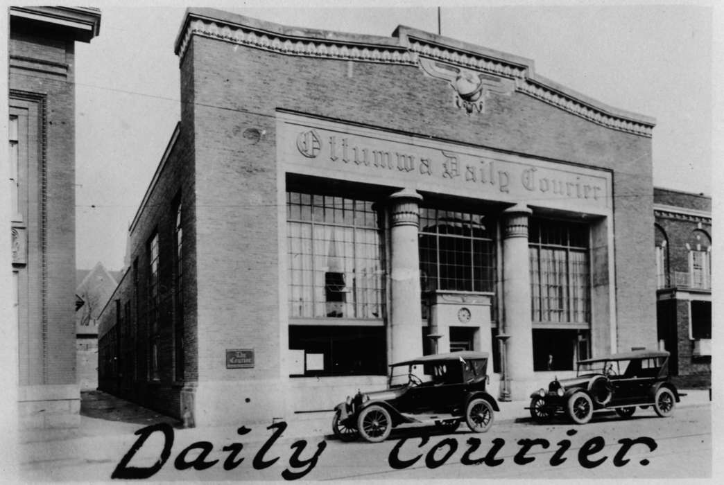 history of Iowa, Iowa History, newspaper, Ottumwa, IA, Lemberger, LeAnn, Motorized Vehicles, car, Iowa, Cities and Towns