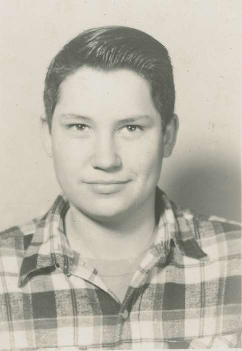 Portraits - Individual, flannel, Iowa History, Iowa, IA, Children, boy, history of Iowa, Spilman, Jessie Cudworth