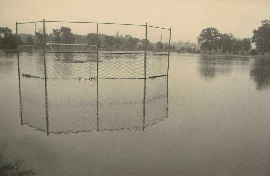 Landscapes, Waverly Public Library, flood aftermath, Iowa History, Floods, Waverly, IA, history of Iowa, Iowa, Cities and Towns, park