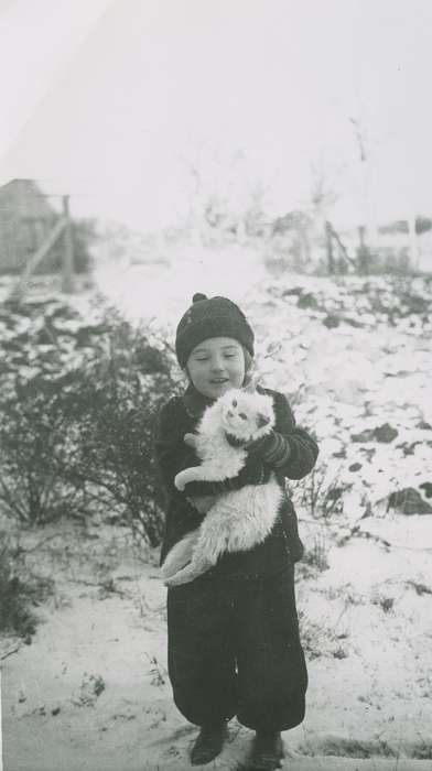 Iowa History, Children, Iowa, history of Iowa, Scheve, Mary, Portraits - Individual, Animals, cat, Winter, IA, snow