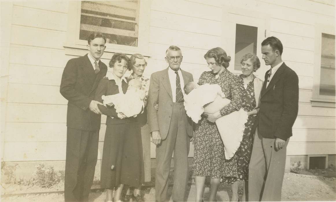 baby, Lemberger, LeAnn, Iowa History, Children, Iowa, history of Iowa, Portraits - Group, Ottumwa, IA, Families