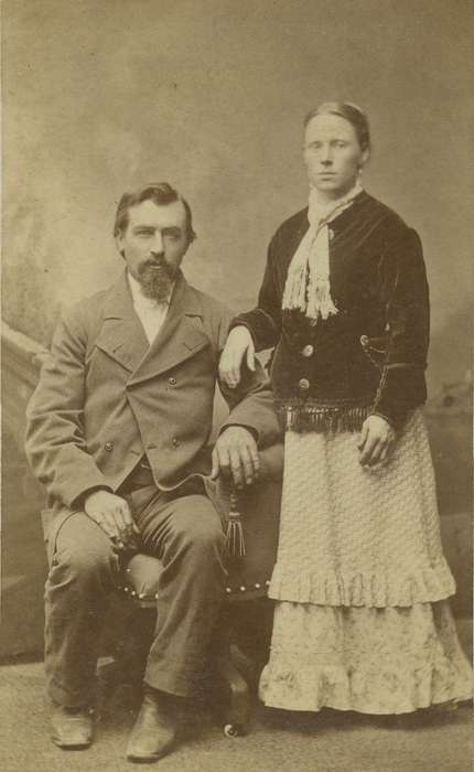 Portraits - Group, Burlington, IA, history of Iowa, carte de visite, Iowa History, beard, woman, couple, jabot, man, Iowa, Olsson, Ann and Jons, mustache, scarf