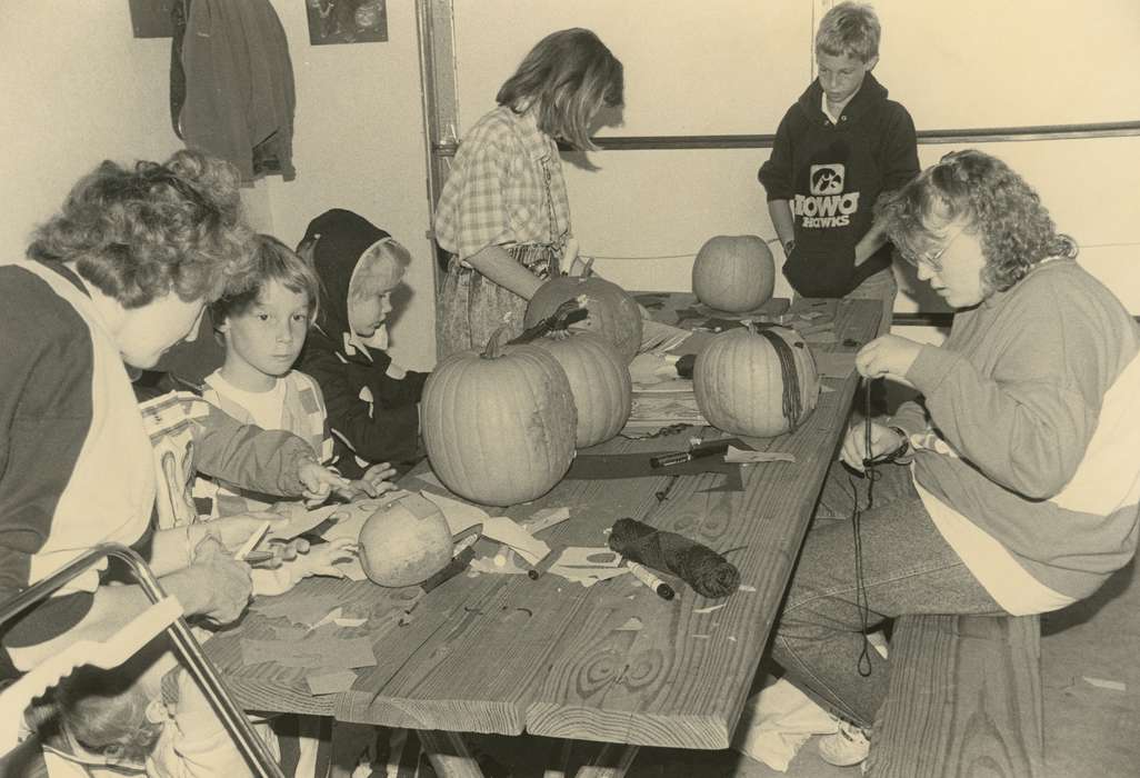 Children, history of Iowa, Waverly Public Library, Waverly, IA, Holidays, carving, Leisure, Iowa, pumpkin, Iowa History