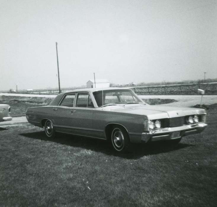 history of Iowa, mercury, Iowa History, monterey, Fairfield, IA, Motorized Vehicles, car, Ott, Mark, Iowa, parklane