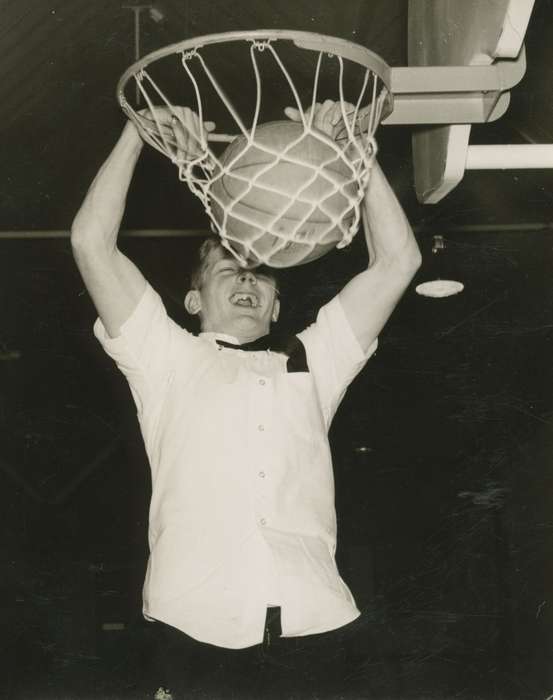 Kann, Rodney, backboard, history of Iowa, net, Iowa History, smile, basketball, dunk, childen, tie, Iowa, Cedar Rapids, IA, Sports, rim, ladder