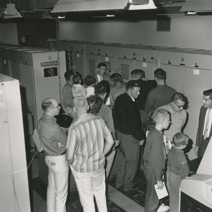 men, Waverly Public Library, history of Iowa, Iowa History, IA, Iowa, people, Children, lockers