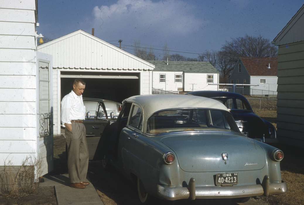 car, Iowa History, Iowa, Motorized Vehicles, ford, Satre, Margaret, Des Moines, IA, history of Iowa, Homes, license plate