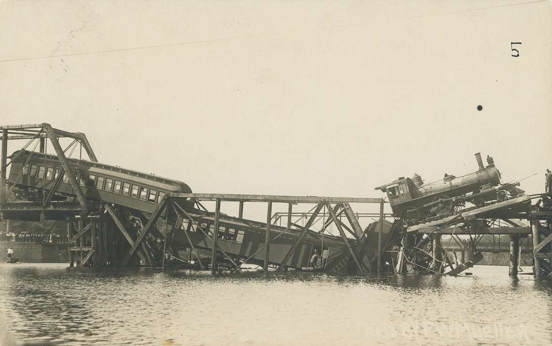 train crash, history of Iowa, Iowa History, Wrecks, Motorized Vehicles, Lakes, Rivers, and Streams, Waverly, IA, train bridge, Iowa, passenger train, Waverly Public Library, Labor and Occupations