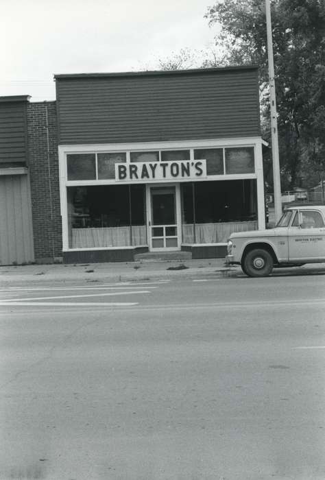 history of Iowa, storefront, Iowa, Cities and Towns, correct date needed, Businesses and Factories, Waverly Public Library, Iowa History