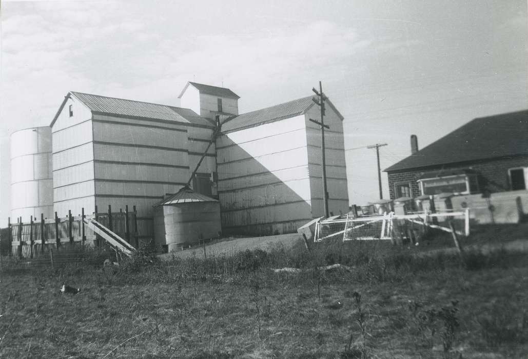 Businesses and Factories, Cities and Towns, Iowa History, Iowa, Farming Equipment, Plummer, James, history of Iowa, New Hartford, IA