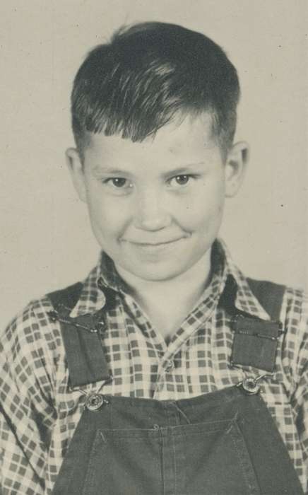 boy, correct date needed, IA, Iowa, smile, Children, eyes, Portraits - Individual, hair, history of Iowa, Spilman, Jessie Cudworth, Iowa History, overalls