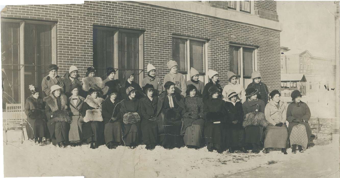 Portraits - Group, Cedar Falls, IA, women, history of Iowa, University of Northern Iowa Museum, Iowa History, Winter, iowa state teachers college, fashion, Iowa, uni, university of northern iowa