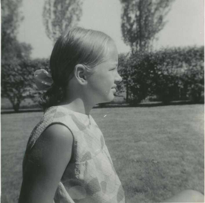 hedge, hedgerow, history of Iowa, Iowa History, sunny, hair bow, Hughes, Rick, Spirit lake, IA, Iowa, Children, Portraits - Individual