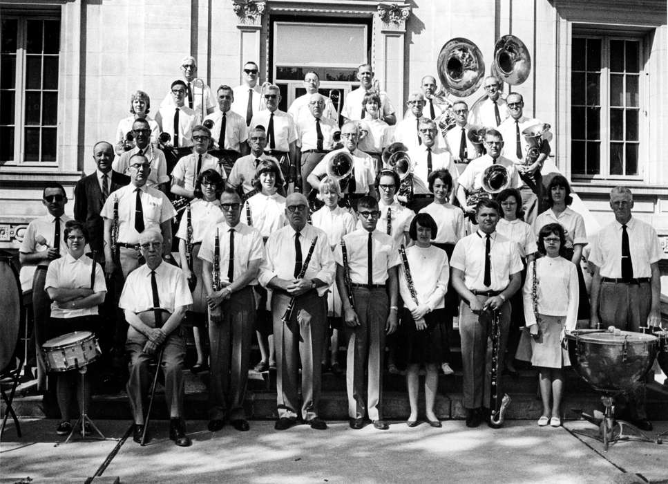 tuba, drum, Ottumwa, IA, history of Iowa, Lemberger, LeAnn, Iowa, Cities and Towns, clarinet, saxophone, band, Iowa History, Leisure