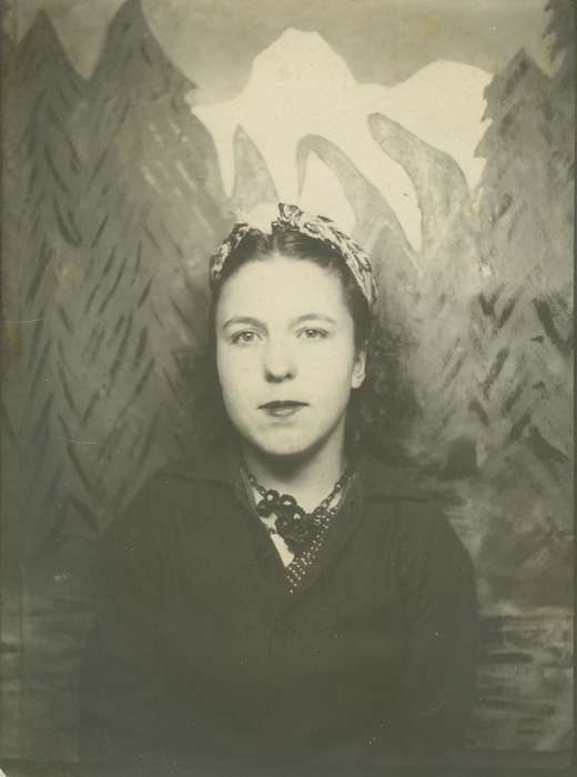 Lemberger, LeAnn, Portraits - Individual, Ottumwa, IA, Iowa History, woman, Iowa, history of Iowa