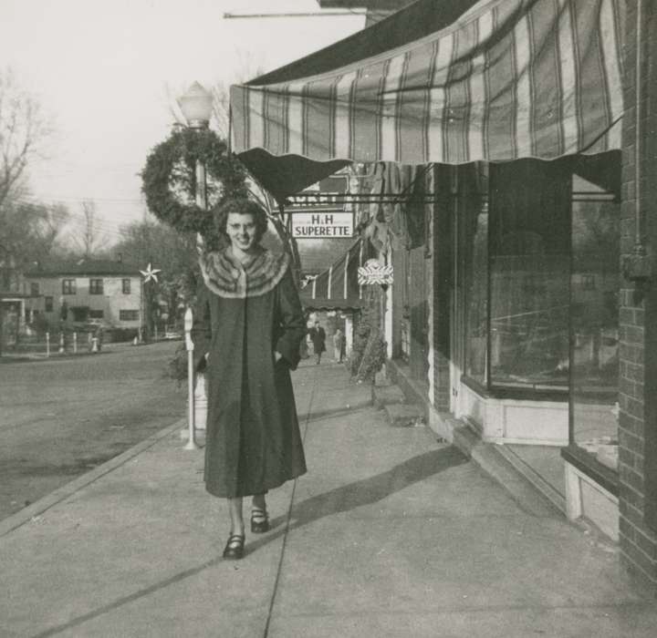 sidewalk, IA, history of Iowa, Iowa, Cities and Towns, Portraits - Individual, store, Breja, Janice, Iowa History