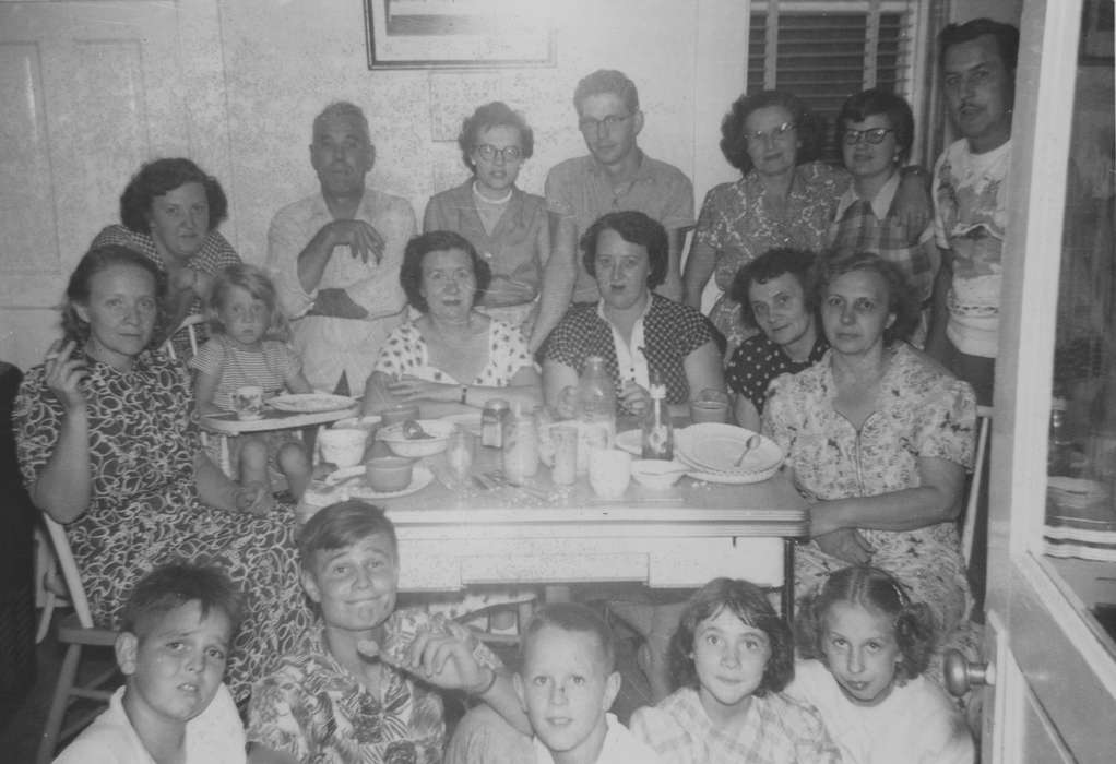 Portraits - Group, table, Vaughn, Cindy, history of Iowa, Iowa History, Families, dinner, Iowa, Cedar Rapids, IA, Homes, Food and Meals, Children