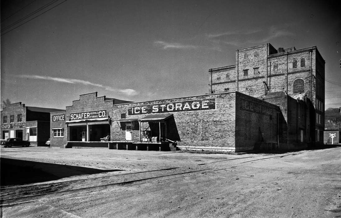 Businesses and Factories, Cities and Towns, Iowa History, Iowa, ice, warehouse, Lemberger, LeAnn, Ottumwa, IA, history of Iowa