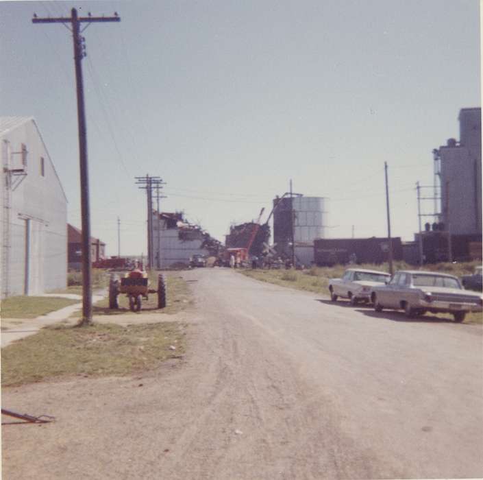 tractor, Cities and Towns, car, Iowa, Motorized Vehicles, Iowa History, Farming Equipment, Main Streets & Town Squares, downtown, correct date needed, Plummer, James, history of Iowa, New Hartford, IA