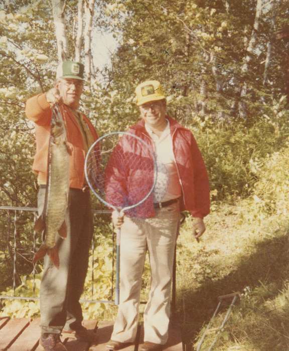 Portraits - Group, history of Iowa, Iowa History, fishing net, pike, New Hampton, IA, fish, muskellunge, Speltz, Mark, Iowa, Outdoor Recreation, hat