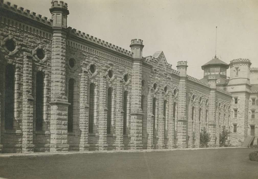 history of Iowa, Iowa, Iowa History, anamosa state penitentiary, Anamosa, IA, Prisons and Criminal Justice, Anamosa State Penitentiary Museum