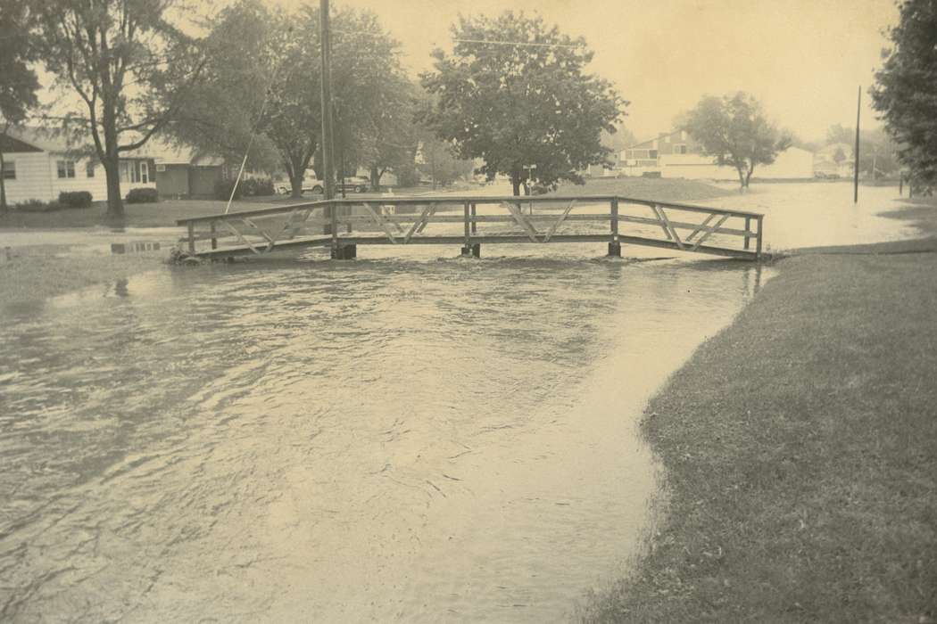 Landscapes, Homes, Waverly Public Library, flood aftermath, Lakes, Rivers, and Streams, Floods, Waverly, IA, Iowa History, history of Iowa, Iowa, Main Streets & Town Squares, Cities and Towns, park, foot bridge