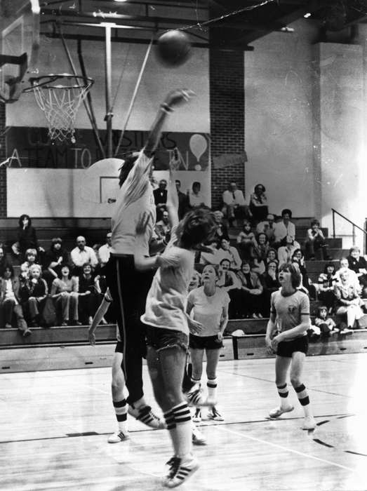 women's sports, history of Iowa, women, IA, Iowa History, basketball, Fouche, Shirley, basketball team, Iowa, Schools and Education, Sports, basketball hoop