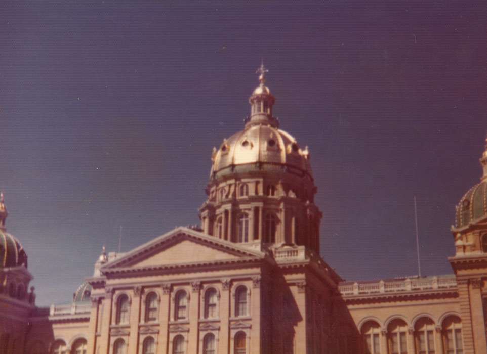 Main Streets & Town Squares, history of Iowa, capitol, Iowa History, Wagner, Brian, Iowa, Cities and Towns, Des Moines, IA