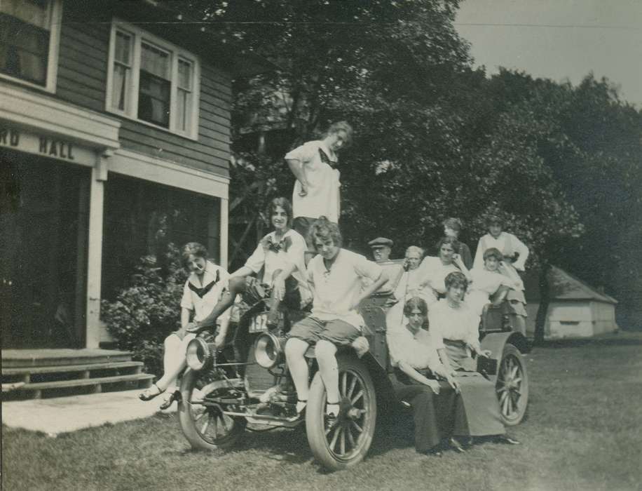 Portraits - Group, Schools and Education, Motorized Vehicles, silly, Waterloo, IA, Iowa History, LeQuatte, Sue, car, history of Iowa, Iowa