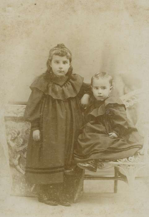 Portraits - Group, girls, cabinet photo, sisters, Waterloo, IA, Iowa History, high buttoned shoes, wicker chair, children, history of Iowa, siblings, Iowa, correct date needed, Olsson, Ann and Jons, Children