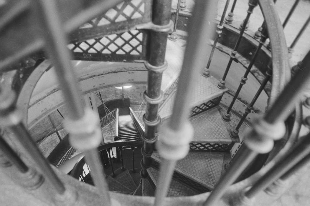 dome, history of Iowa, capitol, Iowa History, Lemberger, LeAnn, Iowa, Cities and Towns, staircase, Des Moines, IA