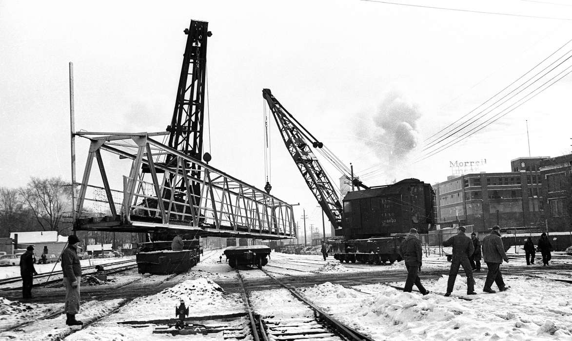 bridge, meat packing plant, Ottumwa, IA, Iowa History, history of Iowa, Lemberger, LeAnn, Motorized Vehicles, railroad, Iowa, Cities and Towns, snow, construction, Labor and Occupations