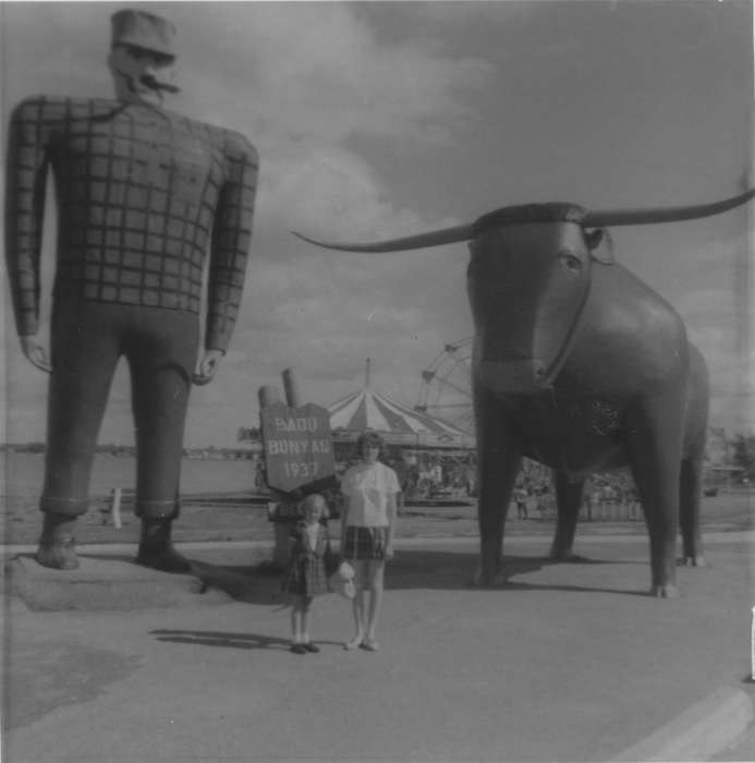 Travel, merry-go-round, history of Iowa, bull, Iowa, statue, Edmund, Sharon, statues, Iowa History, Brainerd, MN