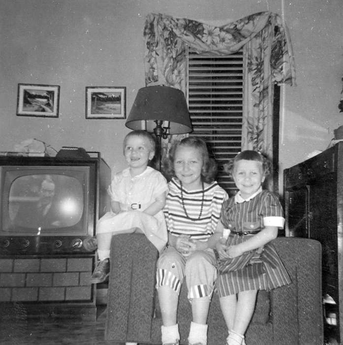 Portraits - Group, Iowa, tv, Johnson, JB, Children, living room, armchair, Homes, sibling, history of Iowa, Duncan, IA, Iowa History, television