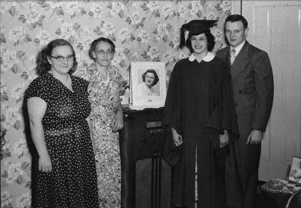 Portraits - Group, Albia, IA, history of Iowa, graduate, Iowa History, cap and gown, wallpaper, Iowa, Lennie, Daniel, Schools and Education, Homes, photograph, suit