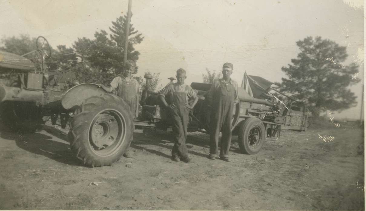 Portraits - Group, Glaser, Joseph, Farming Equipment, history of Iowa, Iowa History, North Washington, IA, tractor, Iowa, Farms