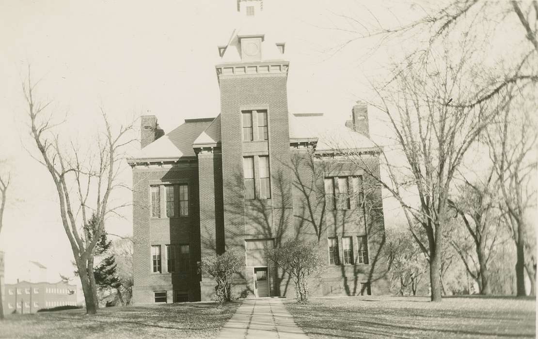 Cities and Towns, Iowa History, Iowa, Emmetsburg, IA, courthouse, Prisons and Criminal Justice, Dean, Shirley, history of Iowa