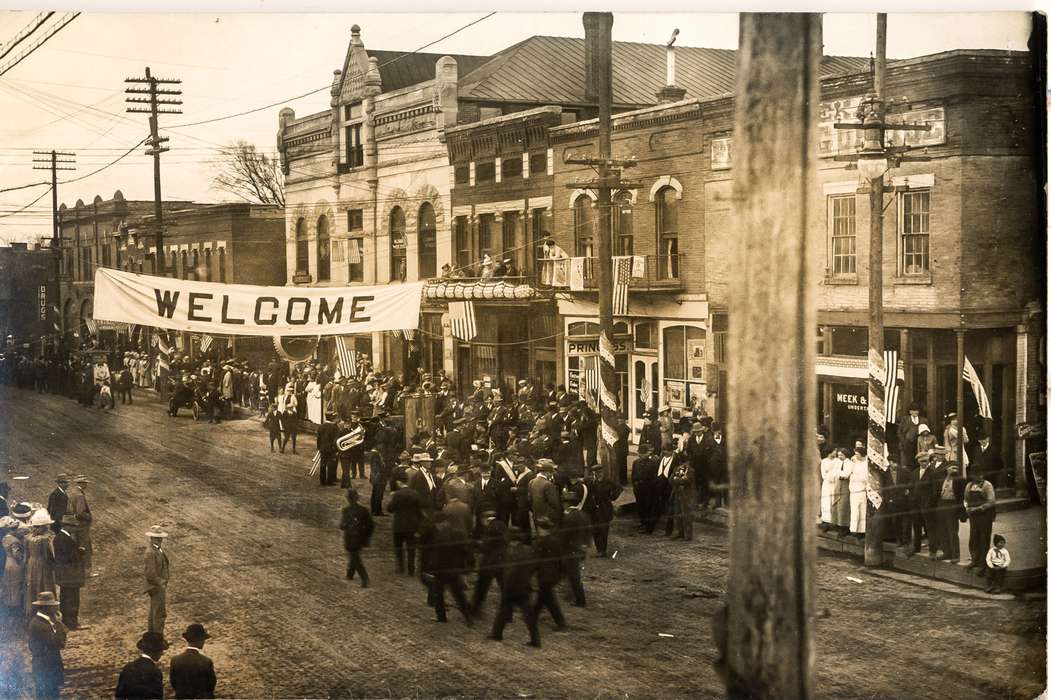 Iowa, parade, celebration, Cities and Towns, Anamosa, IA, Anamosa Library & Learning Center, Civic Engagement, history of Iowa, Main Streets & Town Squares, Iowa History