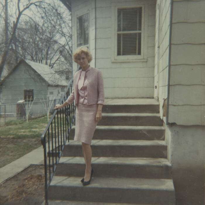 yard, history of Iowa, Iowa History, IA, Scholtec, Emily, Iowa, railing, Homes, steps