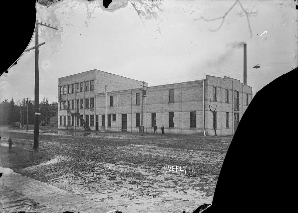history of Iowa, Iowa History, Iowa, Businesses and Factories, Waverly Public Library