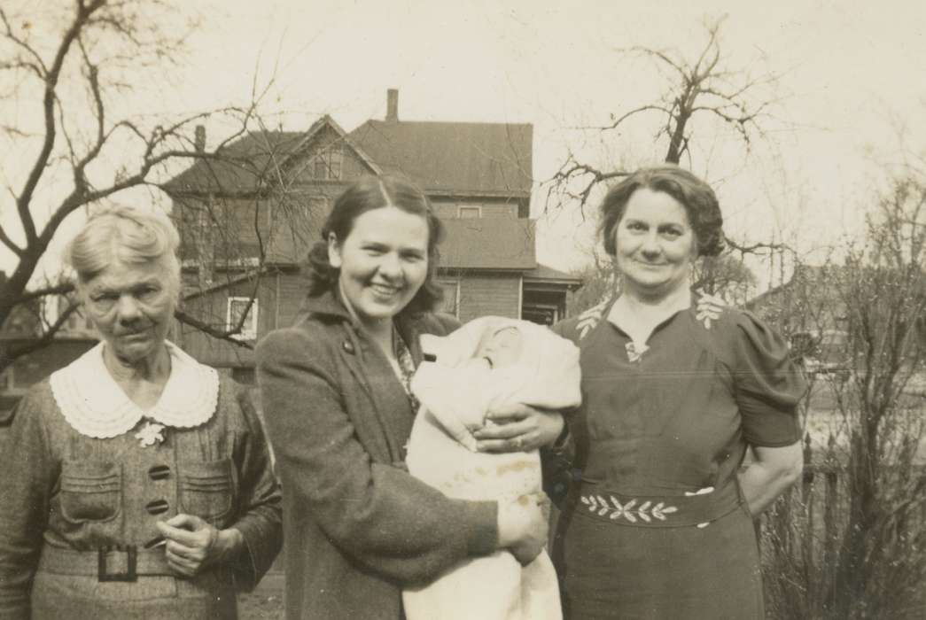 Vinton, IA, Portraits - Group, Iowa History, Iowa, baby, Hilmer, Betty, Children, history of Iowa