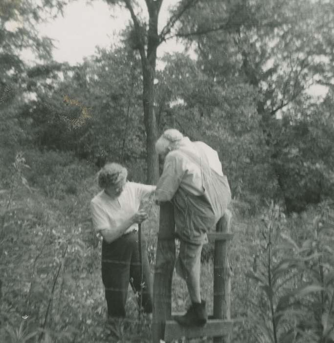 Ottumwa, IA, history of Iowa, Lemberger, LeAnn, Farms, climb, Iowa, fence, Iowa History