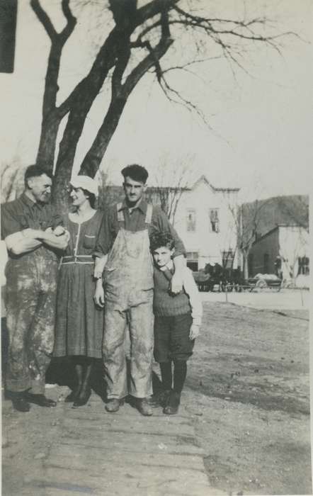 Portraits - Group, Iowa, Canton, IA, Families, painting, Children, Smith, Elverda, Farms, history of Iowa, Iowa History