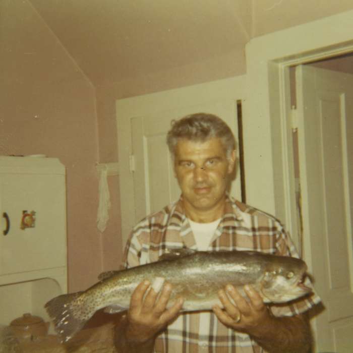 Homes, history of Iowa, Iowa History, Ott, Mark, fish, Iowa, Outdoor Recreation, USA, Portraits - Individual