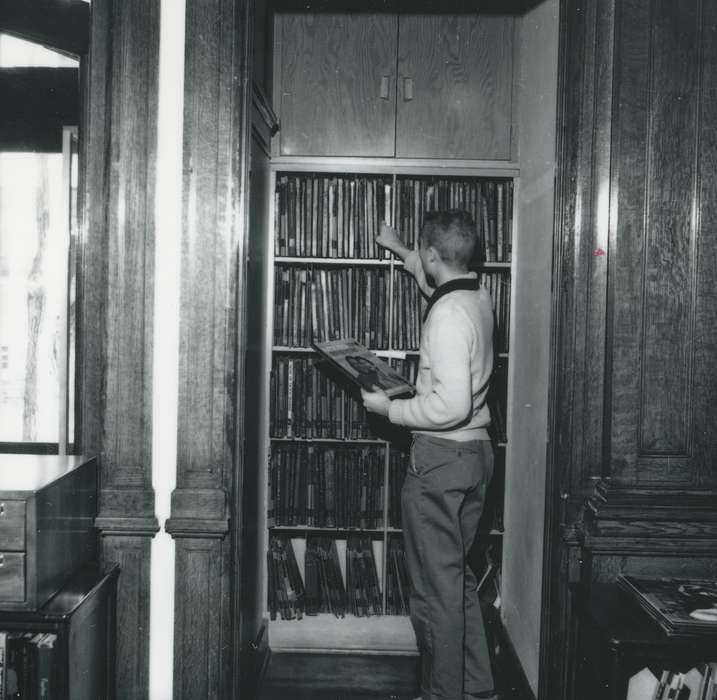 Waverly Public Library, history of Iowa, Iowa History, books, library, bookshelf, man, Iowa, Leisure, Portraits - Individual