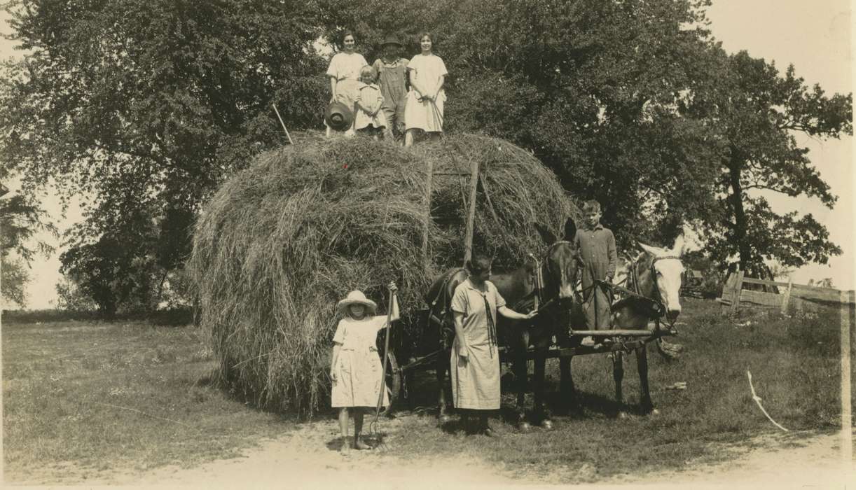 Portraits - Group, Animals, Iowa History, Iowa, harvest, WI, Hilmer, Betty, Farms, history of Iowa