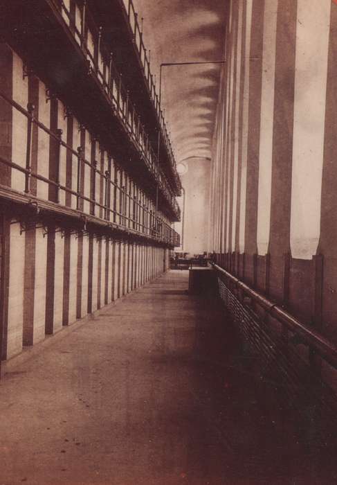 history of Iowa, Iowa History, anamosa state penitentiary, Prisons and Criminal Justice, Anamosa State Penitentiary Museum, limestone, Iowa, cellblock, Anamosa, IA
