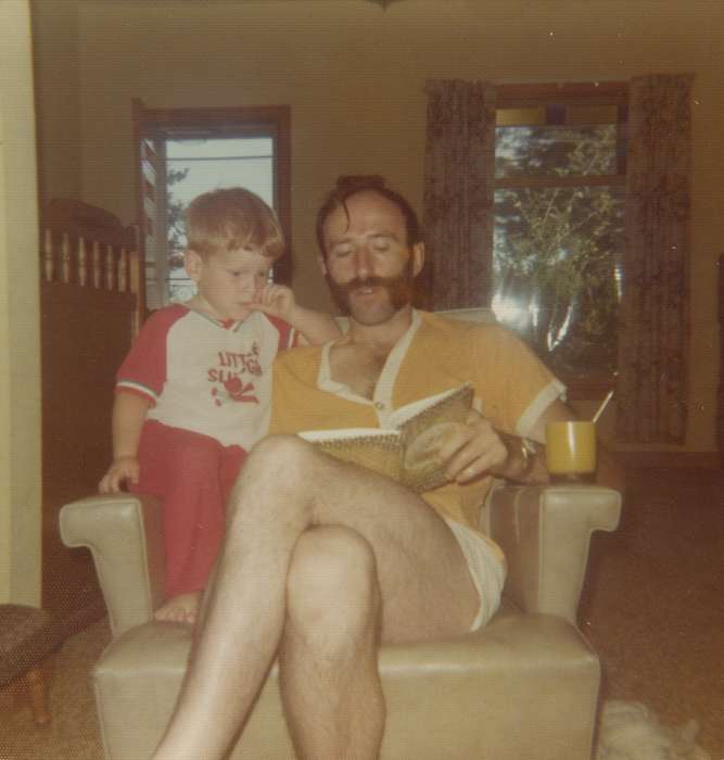 curtain, IA, Iowa, chair, Leisure, Families, Children, living room, Homes, book, Scholtec, Emily, history of Iowa, Iowa History