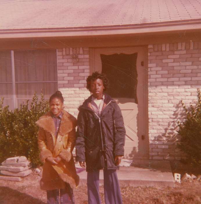 Portraits - Group, Travel, african american, People of Color, history of Iowa, Iowa History, Barrett, Sarah, girl, friends, Iowa, Corsicana, TX, Homes, Children